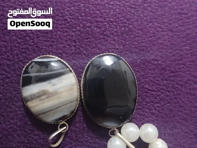 حجر عقيق يماني