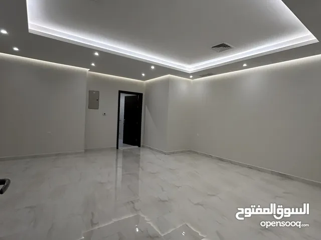 For rent 3 bedrooms in Salwa لإيجار 3 غ بسلوي