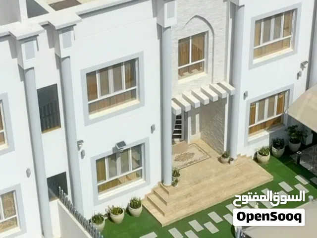 للبيع فيلا في الصومحان جاهزه بأثاث كامل فاخر من الاخر بتصميم راقي شاهد التفاصيل في الإعلان.