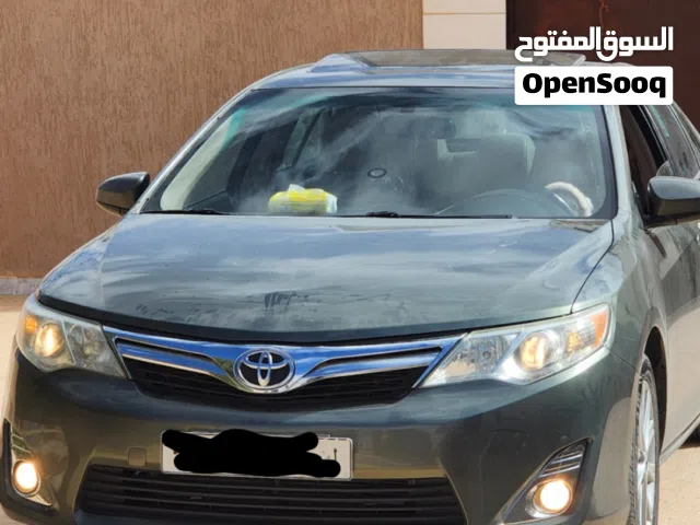 سياره كاش او شيك للبيع تويوتا كامري 2013 محرك 2.5 (2500 سي سي) – قوة واعتمادية السيارة بحالة ممتاز