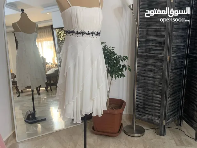 فستان سهرة قصير وارد الامارات بحال الجديد