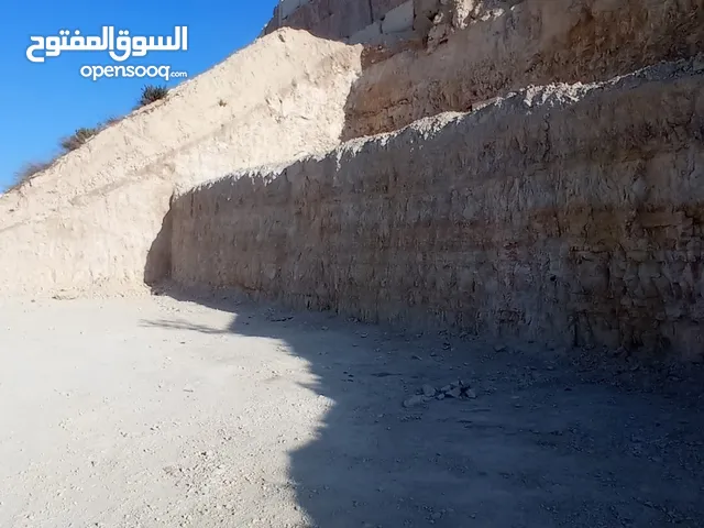 ارض جاهزة للبناء سعر لقطة فقط علكاش المنطقة ننقر