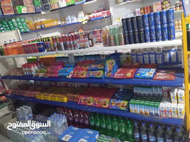 محل غذائية للبيع موقع ممتاز جدا