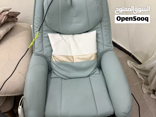 كرسي مساج تصميم خاص من اثاث ماس لون مميز