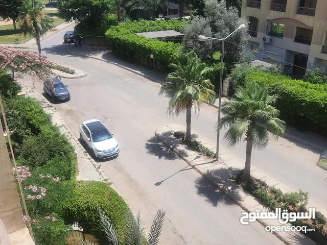 167 m2 3 Bedrooms Apartments for Sale in Giza 6th of October