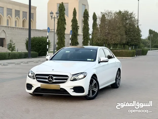 مرسيدس E300 2019 حادث خفيف موصفات خاصه