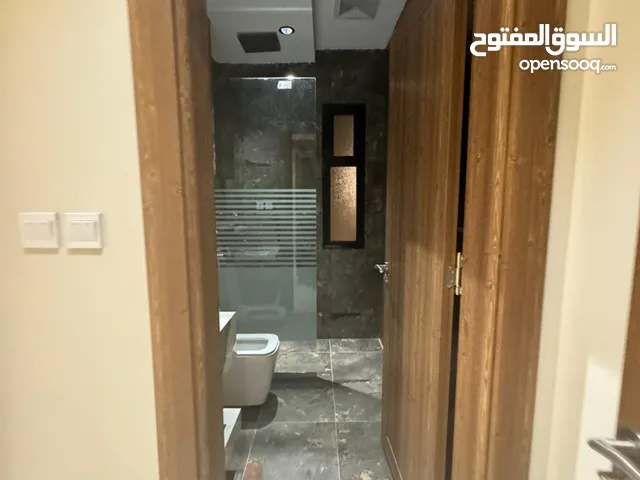 130 m2 5 Bedrooms Apartments for Rent in Tabuk Al safa