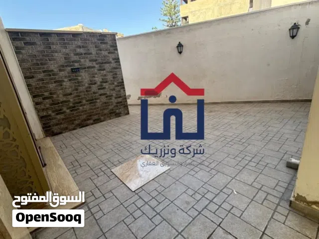 300 m2 4 Bedrooms Apartments for Sale in Tripoli Bin Ashour