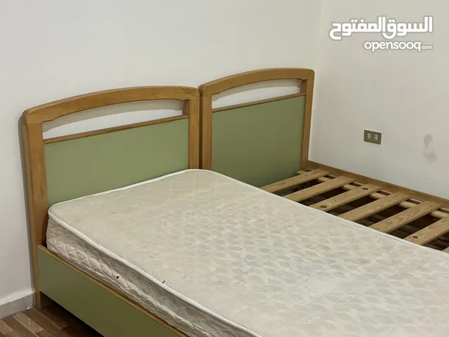 غرفة نوم شبابية او اطفال للبيع المستعجل