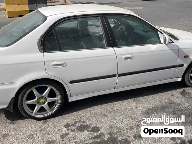 جنط محير كوشوك وكاله راكب ع هوندا سفك
