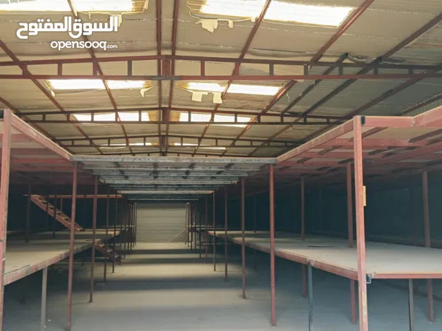 مخزن واسع في بوري للإيجار