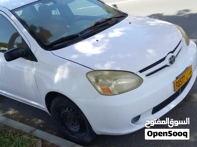 2005 تويوتا اكو Base