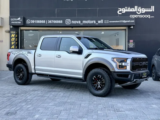 2018 Ford Raptor twin turbo