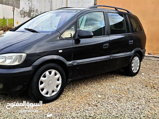 Used Opel Zafira in Tripoli