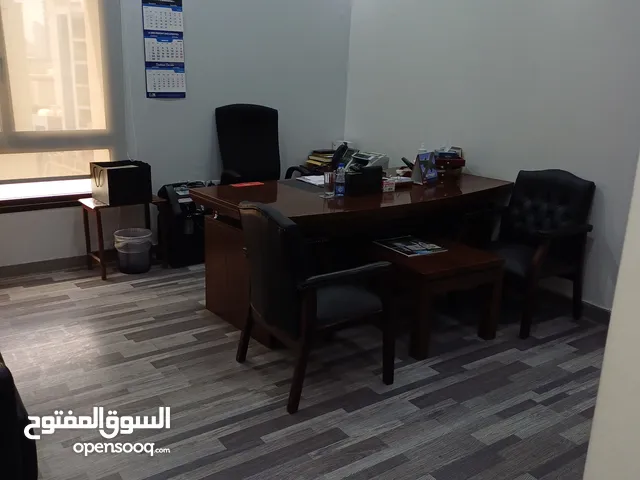 مكتب للبيع في موقع ممناز