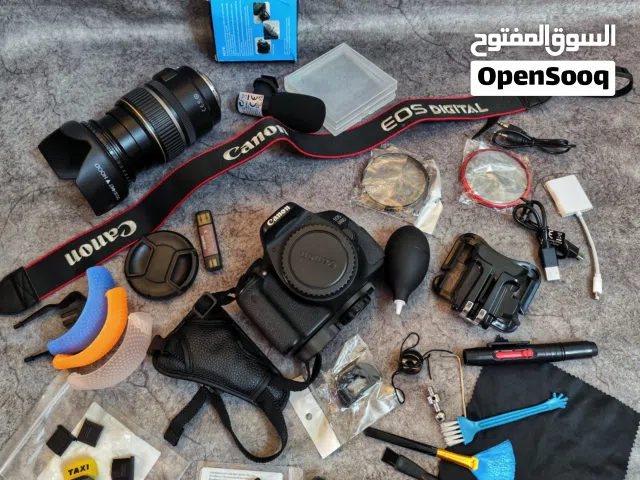 Canon EOS مع جميع الملحقات بسعر مغري