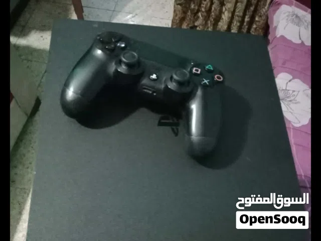 بلاي 4 سليم مفلاشي + يد تحكم ثانية + حامل وشاحن للكنترولر