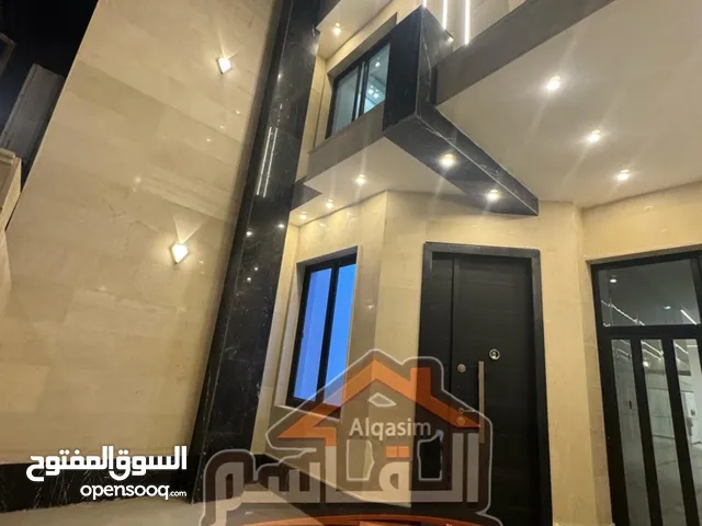 330 m2 5 Bedrooms Villa for Sale in Baghdad Saidiya