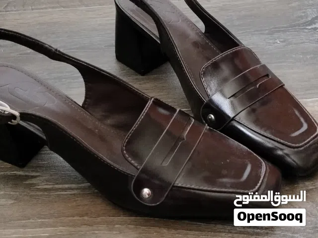 كعب جديد سايز 36 مو ملبوس شي ان