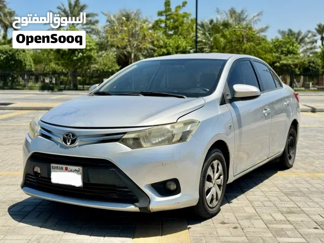2016 Toyota Yaris E