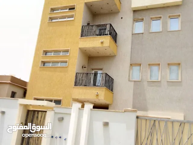 عمارة سكنية للبيع في السراج