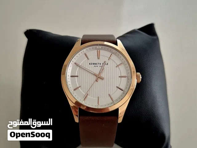 ماركة كينيث كول نيويورك – ساعة يد أنيقة من الجلد للرجال اللون بنى مع وجود الضمان