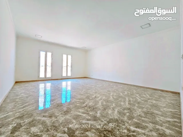 200 m2 3 Bedrooms Apartments for Rent in Muharraq Hidd