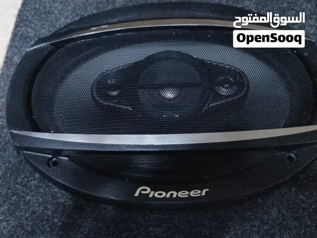 4 سماعات سيارة بيضاويات مع صناديق مستعمله شهر جداد جداد