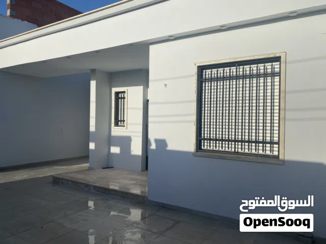 منزل ارضي بالاثاث جديد تشطيب  عين زارة