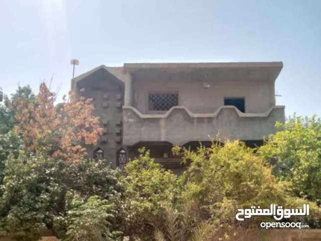 332 m2 4 Bedrooms Villa for Rent in Tripoli Al-Kremiah