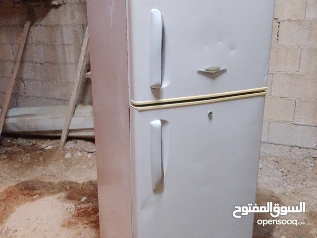 للبيع ثلاجه مستعمله يحاله جيده