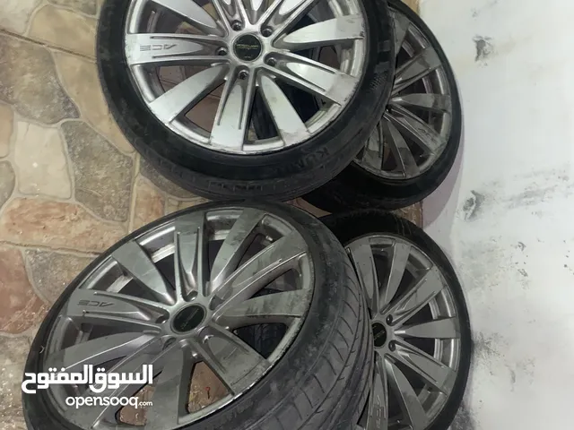 4 جنطات قياس 18 7،5 انش  مع كوشوك بحالة جيدة  السعر:350 قابل للتفاوض بشيء بسيط