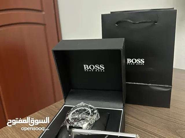 ساعة هيوجو بوس جديدة غير مستخدمة بكامل الملحقات سعر الوكيل 115 ريال عماني السعر المطلوب 50 ريال