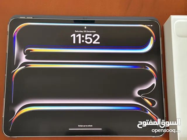 LAST DAY - iPad Pro M4 1TB WiFi - 13 inch Silver (PRICE NEGOTIABLE)
