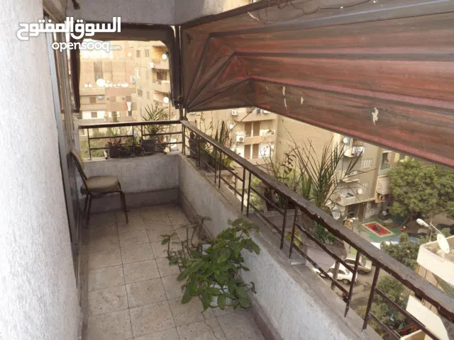 شقه للبيع بالزيتون