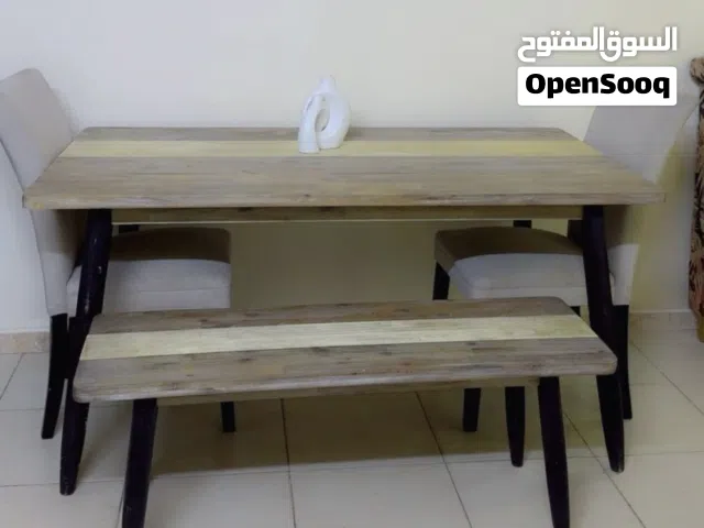 طاوله طعام مع كراسي