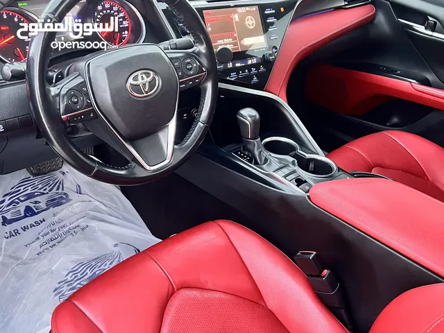 كامري XSE نظيف. داخل احمر وكالة  فقط شحفه بسيط ه