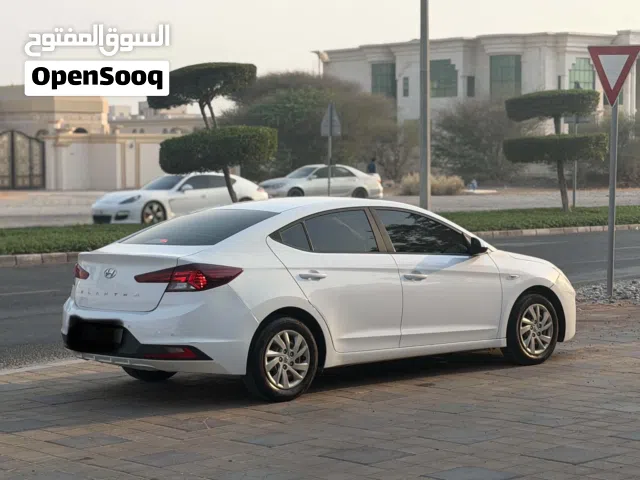 Hyundai Elantra 2019 GCC Specifications Excellent Condition