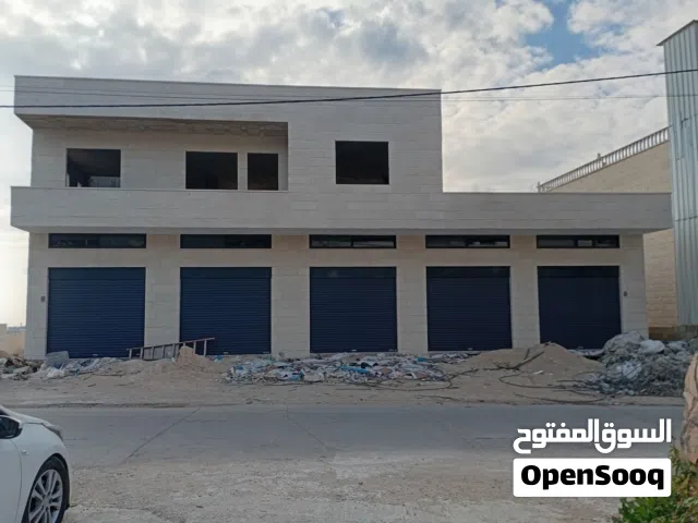 مخازن للإيجار مساحة 200 متر مربع