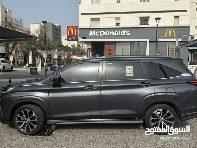 Car for rental with driverسياره خصوصي للإيجار مع سائق