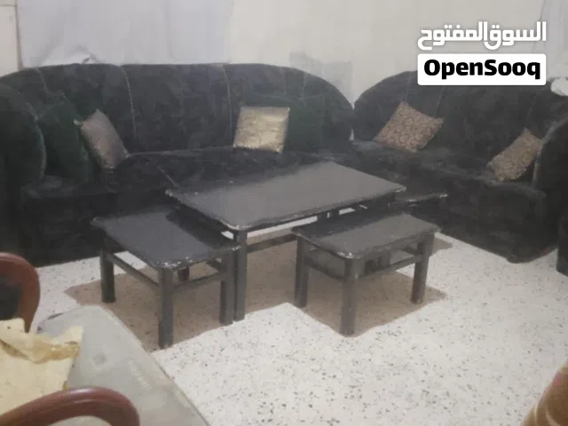 طقم كنب 9 مقاعد وضعو ممتاز مع الطاولات