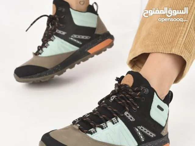 Multicolor Sport Shoes in Amman