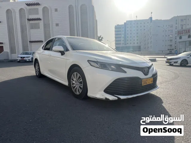 2019 تويوتا كامري LE
