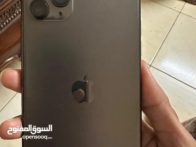Apple iPhone 11 Pro Max 512 GB in Al Riyadh