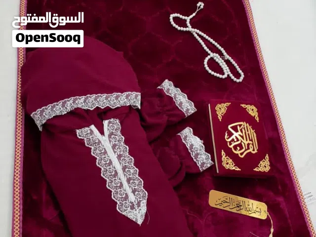 طقم صلاة نسائي خامة ناعمة وجودة عالية، مريح في اللبس وخفيف أثناء الصلاة. تصميم أنيق وعملي، المقاس من