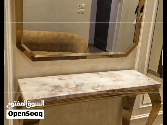 كونسول رخام مع مرايه نظظيف