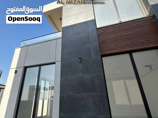 منزل حديث  للبيع مكون من طابقين ضمن مجمع سكني راقٍ وبخدمات متكاملة