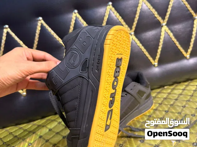 حذاء ماركه اصلي باله مامستخدم