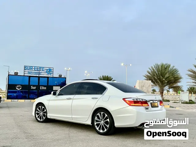 2015 هوندا اكورد EX-L