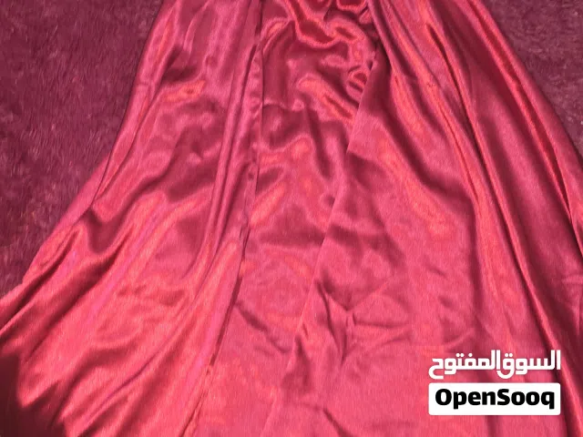 فستان جديد مش ملبوس